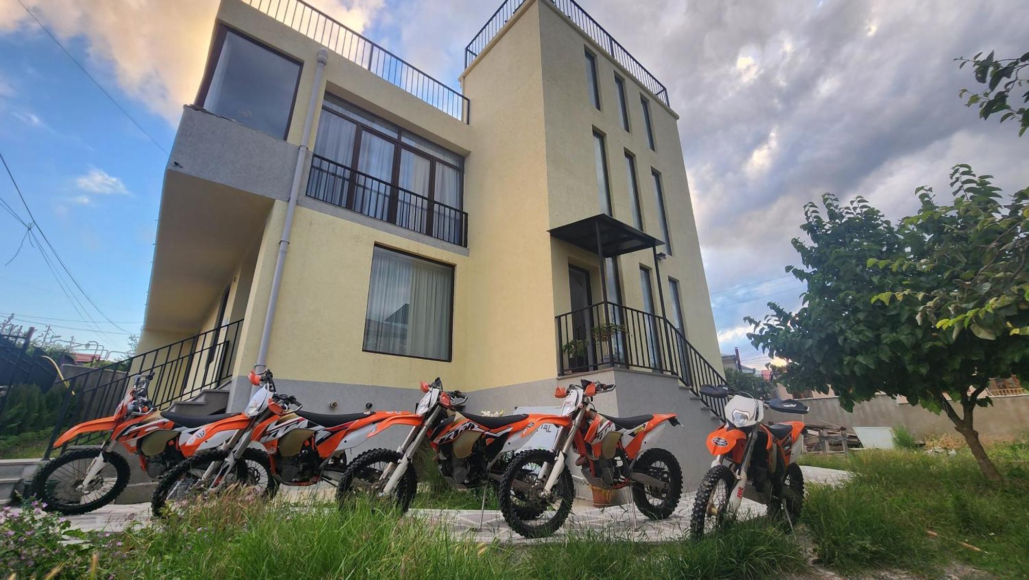 Panorama Family Hotel Telavi Exterior foto