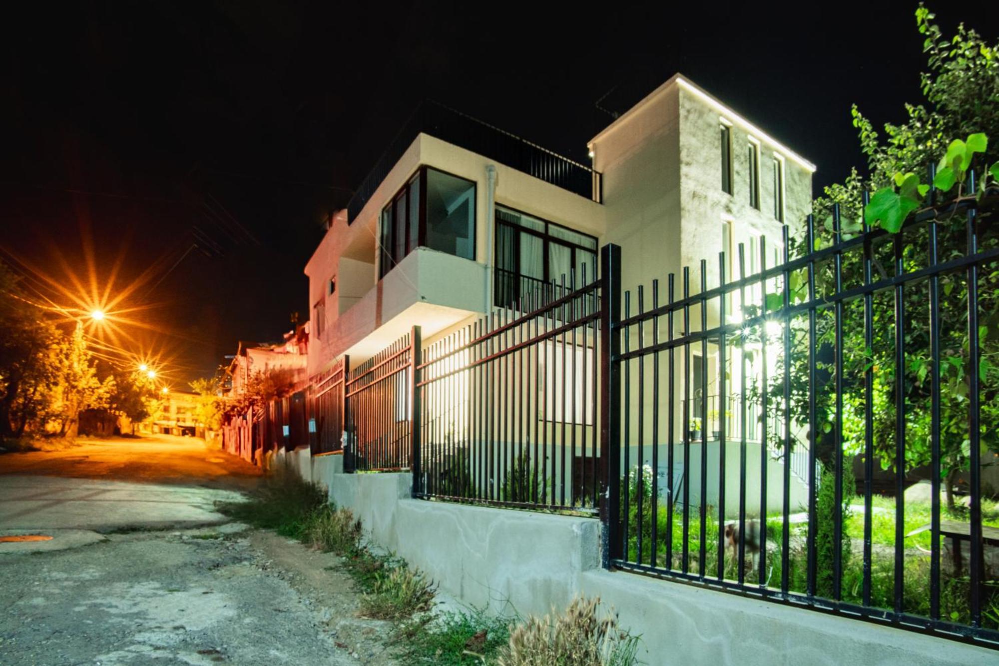 Panorama Family Hotel Telavi Exterior foto